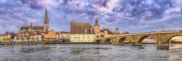 Německo - REGENSBURG A PLAVBA DUNAJSKOU SOUTĚSKOU - sobotní 1denní - červen 2025 * srpen 2025