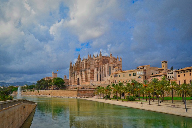 Mallorca (ESP) - MALLORCA S TURISTIKOU - nedotčená příroda a tradiční architektura - červen, září 2023