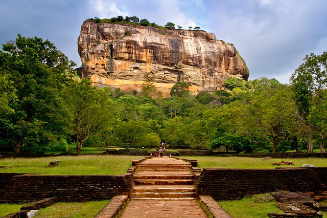 Srí Lanka - SRÍ LANKA  - PAMÁTKY UNESCO, NP, POBŘEŽÍ A MOŘE - 9x hotel s polopenzí - listopad 2023